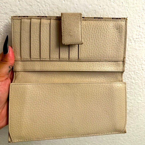 Gucci Monogram Long Wallet - Picture 6 of 9
